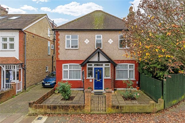3 bed detached house