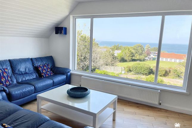 Clos Y Fferm, Aberporth, Cardigan 3 bed detached house for sale