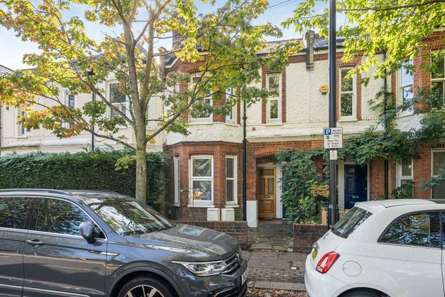 Southfield Road, London, W4 2 bed apartment for sale