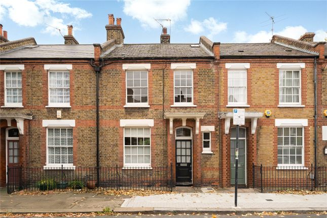 Matthews Street, London, SW11 2 bed terraced house for sale