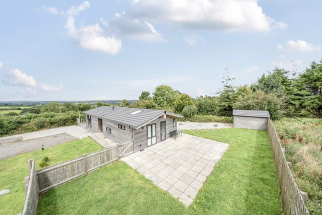 2 bedroom detached house for sale