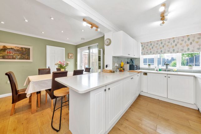 7 bedroom semi-detached house for sale