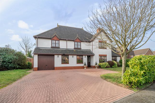 Carnoustie Drive, Great Denham, Bedford 5 bed detached house for sale