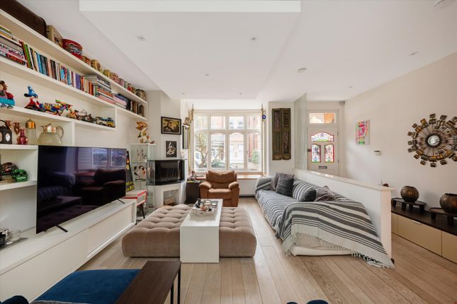 Ennismore Avenue, London, W4 5 bed terraced house for sale