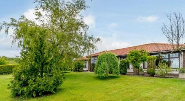 4 bedroom detached bungalow for sale