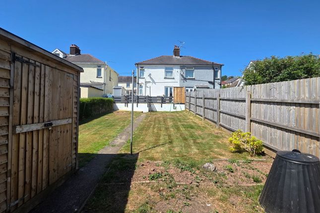South Avenue, Pontypool NP4 3 bed semi