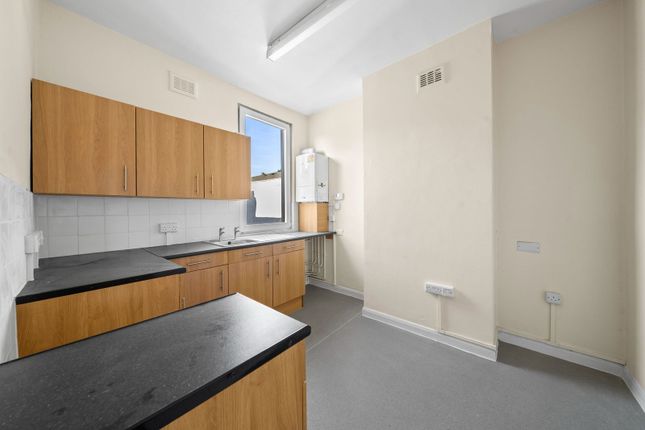 Chapter Road, London, NW2 1 bed flat for sale