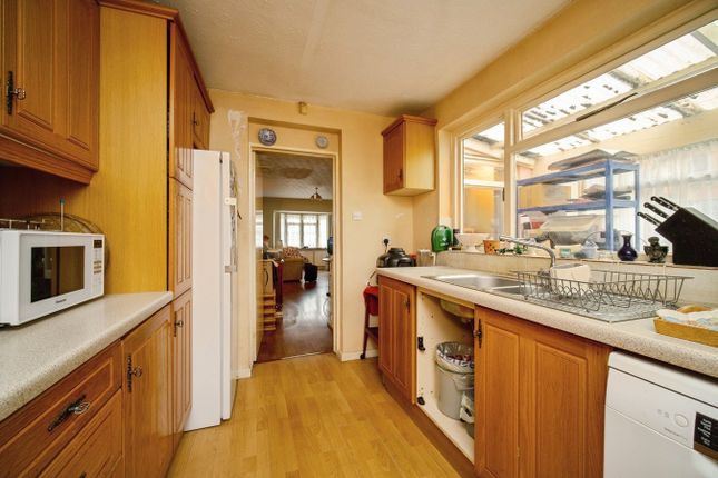 Osborne Road, Farnborough GU14 3 bed end of terrace house for sale