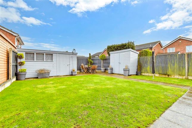 3 bed detached house