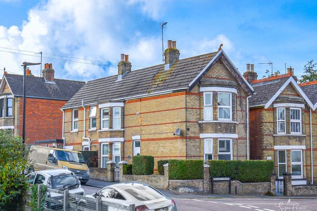 Moorgreen Road, Cowes 3 bed detached house for sale