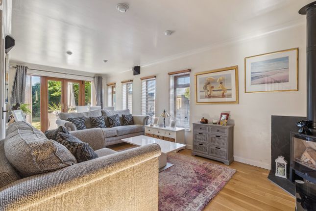 Green Lane, St Neots PE19 3 bed detached house for sale