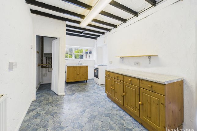 2 bedroom cottage for sale
