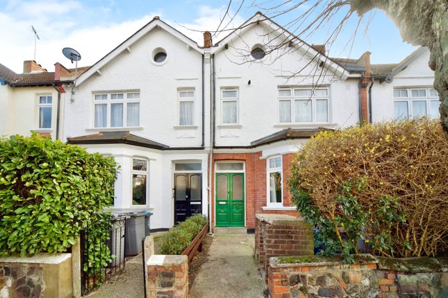 2 bedroom ground floor flat for sale