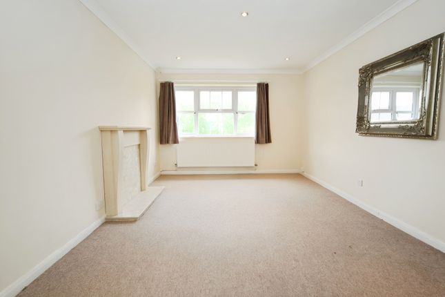 2 bedroom maisonette for sale