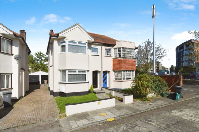 4 bedroom semi-detached house for sale