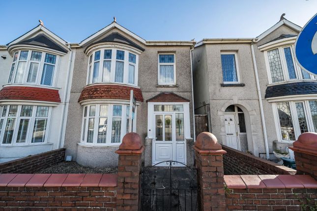 Queen Victoria Road, Llanelli 3 bed end of terrace house for sale