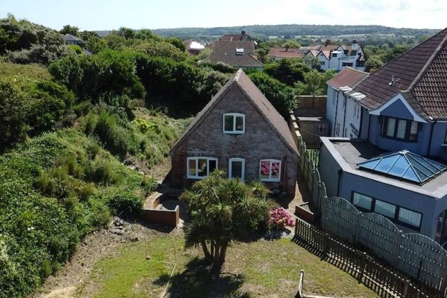 Cliff Road, Sheringham NR26 3 bed chalet for sale