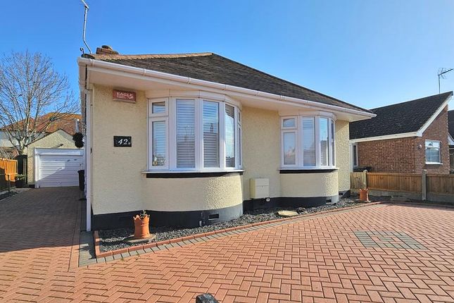Sandown Drive, Herne Bay, CT6 8QJ 3 bed detached bungalow for sale