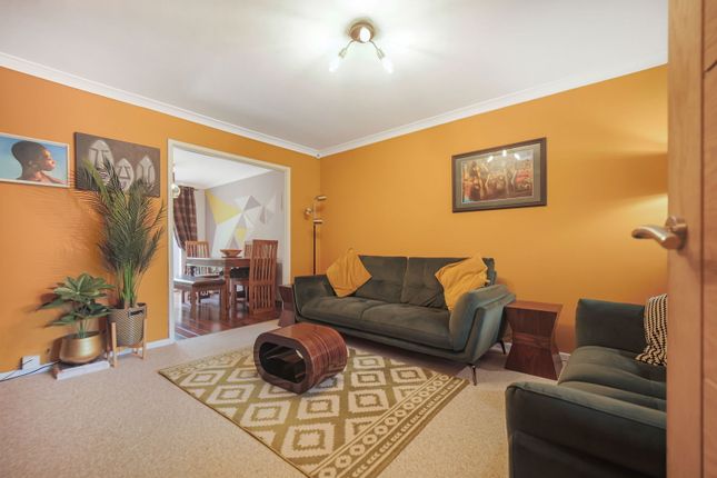 Parc Y Nant, Cardiff CF15 3 bed detached house for sale