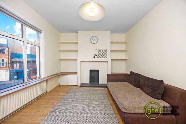 Battersea Rise, Battersea, London 4 bed maisonette for sale