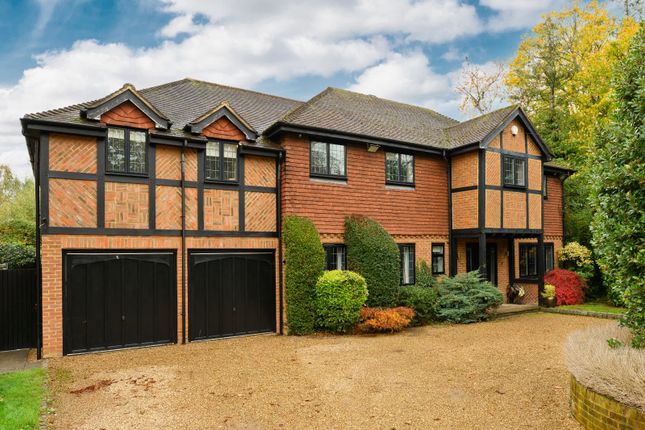 Red Lane, Claygate, Esher, Surrey, KT10 6 bed detached house for sale