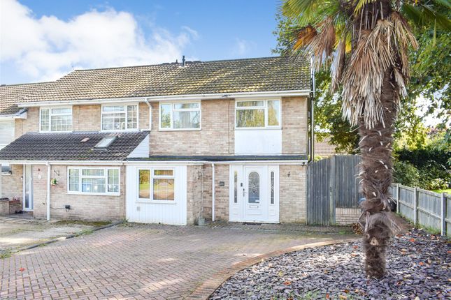 Whitley Road, Hampshire GU46 3 bed end of terrace house for sale