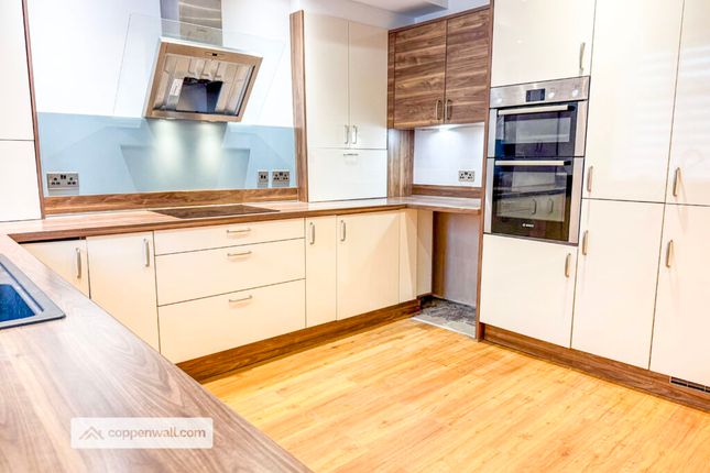 School Street, Crawshawbooth, Rossendale 3 bed terraced house for sale