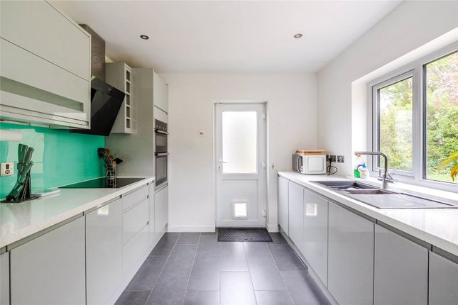 Bernard Close, Bedfordshire LU5 2 bed end of terrace house for sale