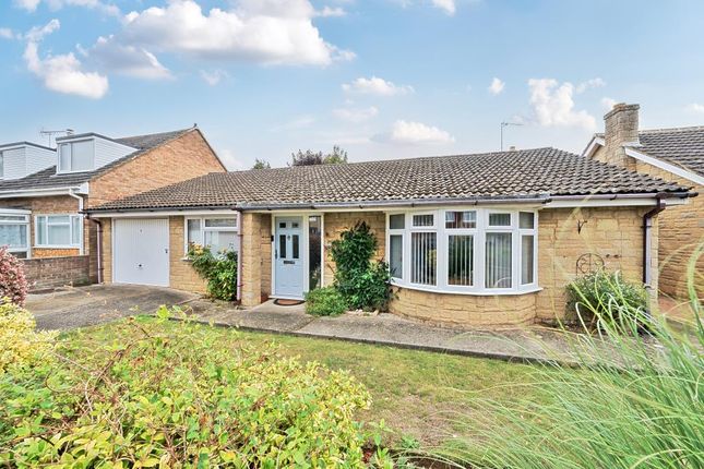 Bicester,  Oxfordshire,  OX26 3 bed detached bungalow for sale