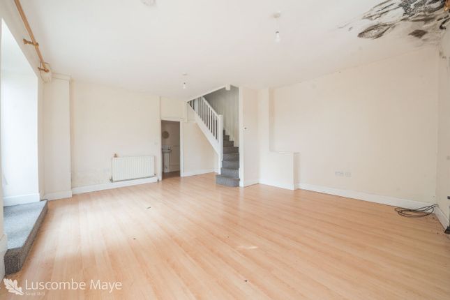 2 bedroom cottage for sale