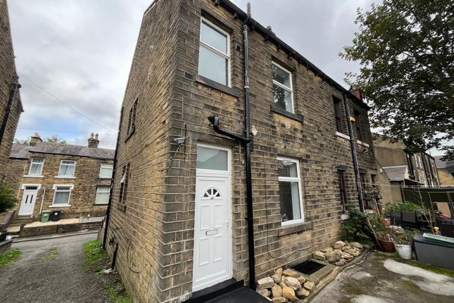 Chapel Terrace, Huddersfield HD4 1 bed terraced house for sale