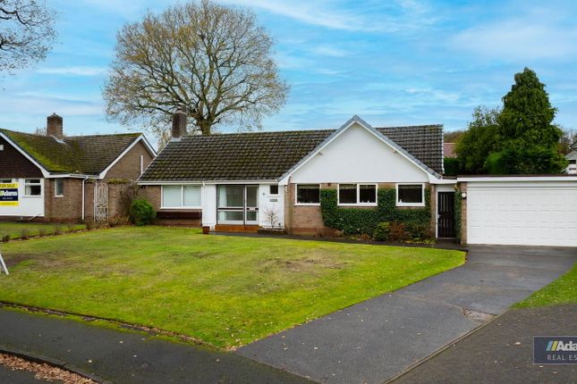 Cedarways, Appleton WA4 3 bed detached bungalow for sale