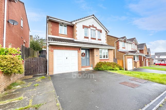 7 Glen Court, Dalry 5 bed detached house for sale