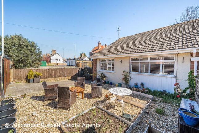 2 bedroom semi-detached bungalow for sale