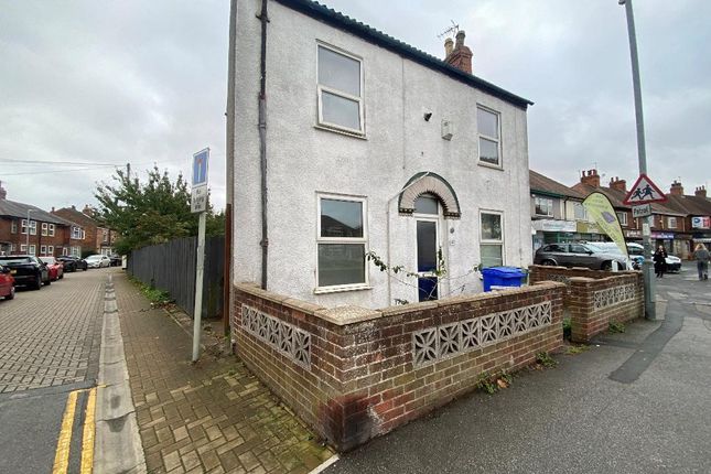 Hull Road, Hessle, Hull, HU13 0AN 3 bed detached house for sale