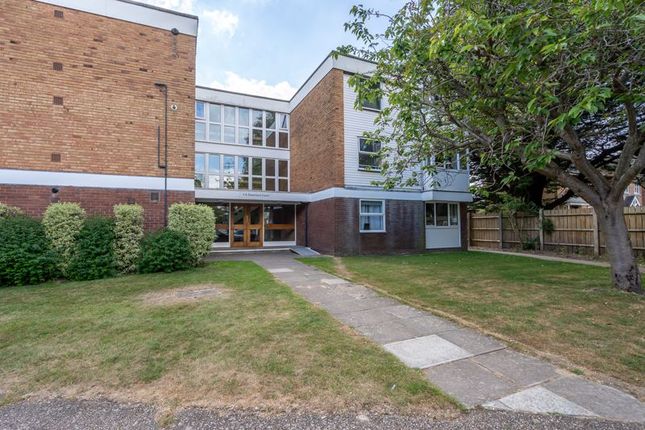 Somerstown, Chichester 2 bed apartment for sale