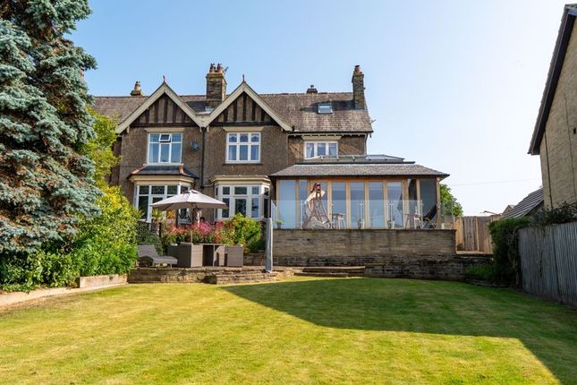 4 bedroom semi-detached house for sale