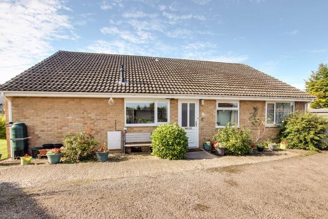 2 bedroom semi-detached bungalow for sale