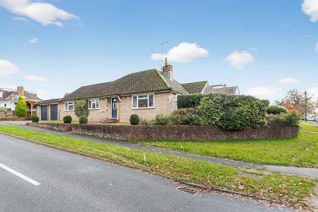 2 bed detached bungalow