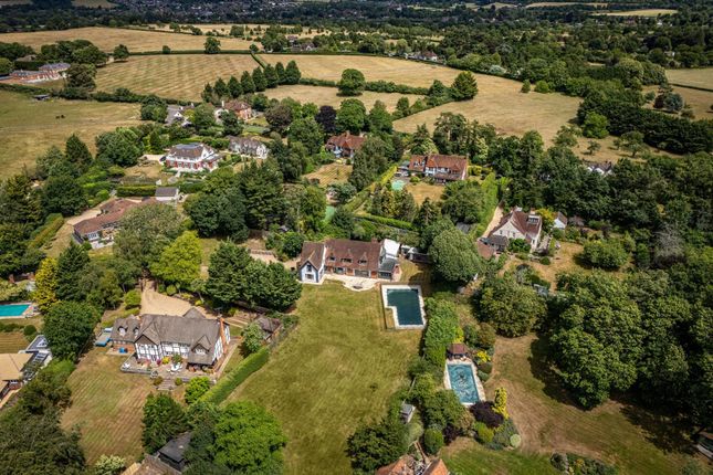 Alleyns Lane, Cookham Dean... 5 bed detached house for sale