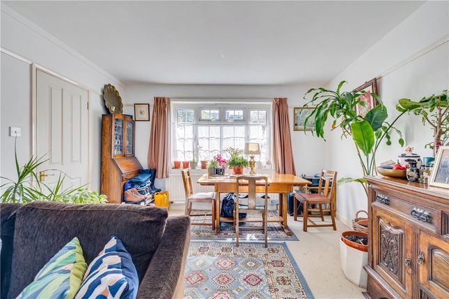 Limes Avenue, London, SW13 4 bed semi