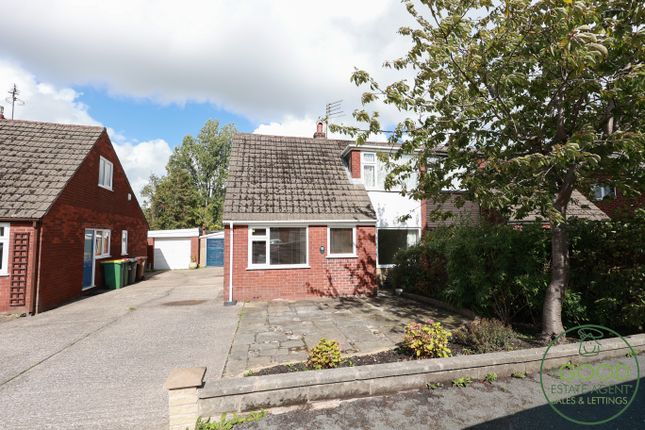2 bedroom semi-detached house for sale