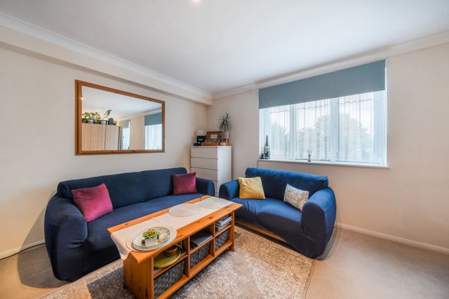 Augustus Road, London SW19 2 bed apartment for sale
