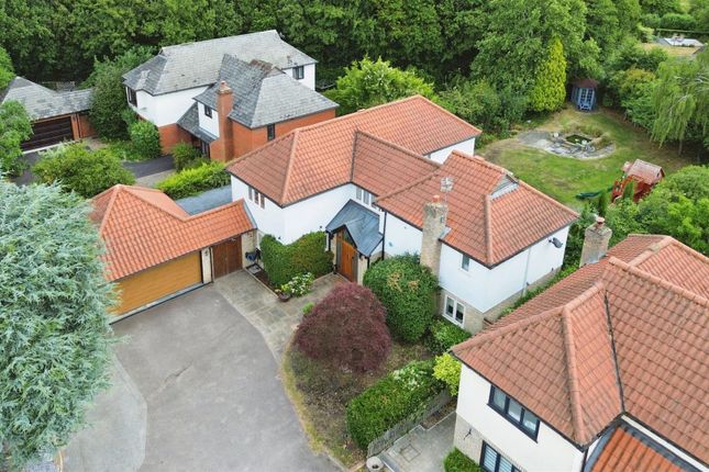 Linceslade Grove, Milton Keynes MK5 4 bed detached house for sale