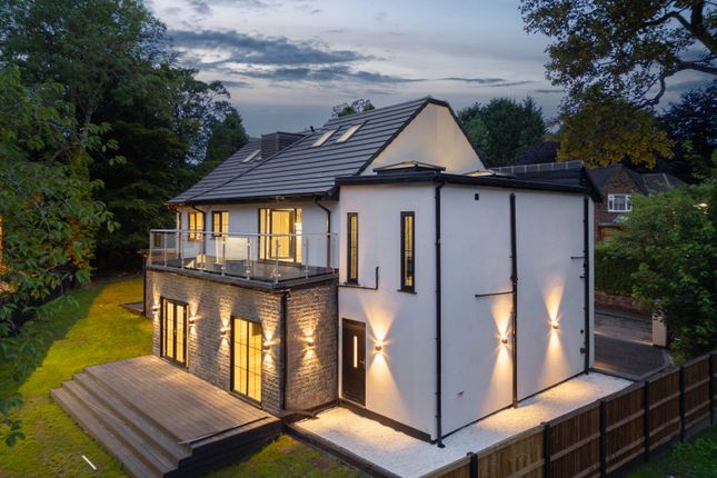 Wells Avenue, Prestwich, M25 0GN 6 bed detached house for sale