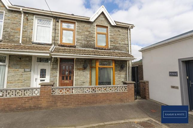 High St, Mountain Ash, CF45 3PB 4 bed semi