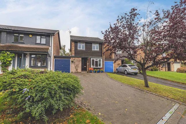 Ruscombe Gardens, Datchet SL3 3 bed link detached house for sale