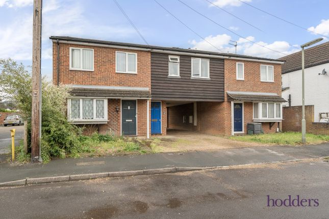 Chapel Grove, Addlestone, Surrey, KT15 1 bed apartment for sale