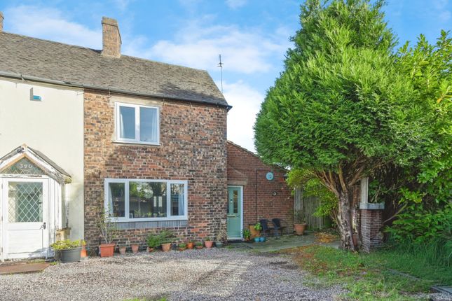 2 bedroom end of terrace house for sale