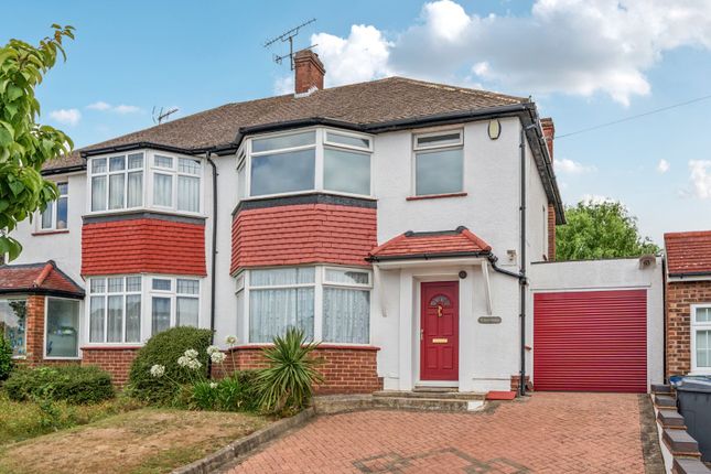 Hamilton Road, Barnet, Greater... 3 bed semi
